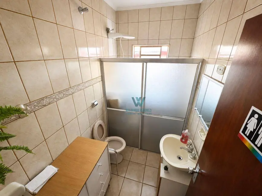 Casa de Condomínio com 3 quartos à venda, 235m2 em Jardim São Paulo, Pocos De Caldas - MG - imagem 8 Foto 8 de Casa de Condomínio com 3 quartos à venda, 235m2 em Jardim São Paulo, Pocos De Caldas - MG