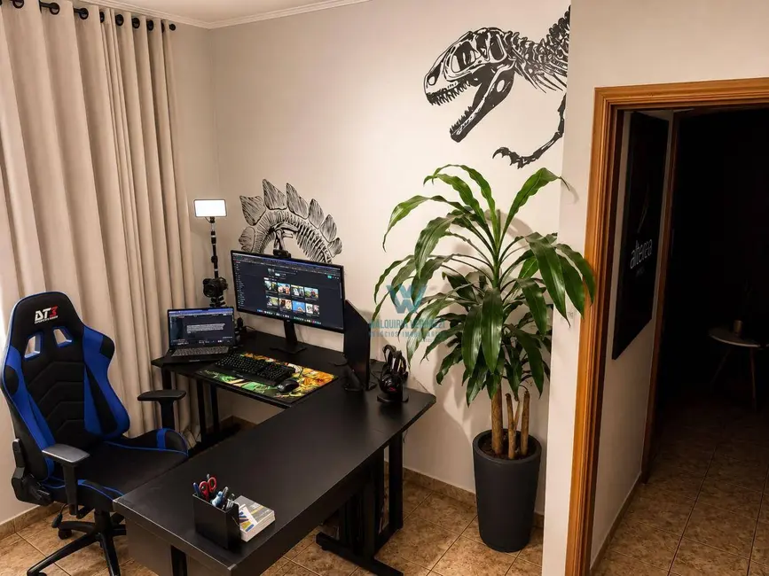 Casa de Condomínio com 3 quartos à venda, 235m2 em Jardim São Paulo, Pocos De Caldas - MG - imagem 9 Foto 9 de Casa de Condomínio com 3 quartos à venda, 235m2 em Jardim São Paulo, Pocos De Caldas - MG