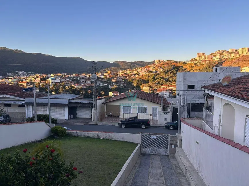 Casa com 2 quartos à venda, 300m2 em Jardim São Paulo, Pocos De Caldas - MG - imagem 4 Foto 4 de Casa com 2 quartos à venda, 300m2 em Jardim São Paulo, Pocos De Caldas - MG
