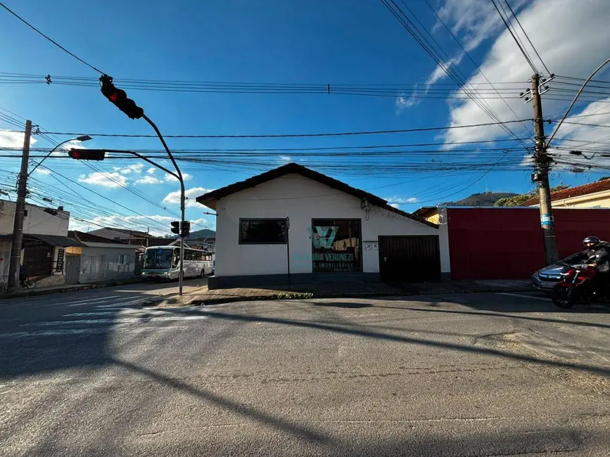 Foto 2 de Casa com 3 quartos para alugar, 250m2 em Country Club, Pocos De Caldas - MG