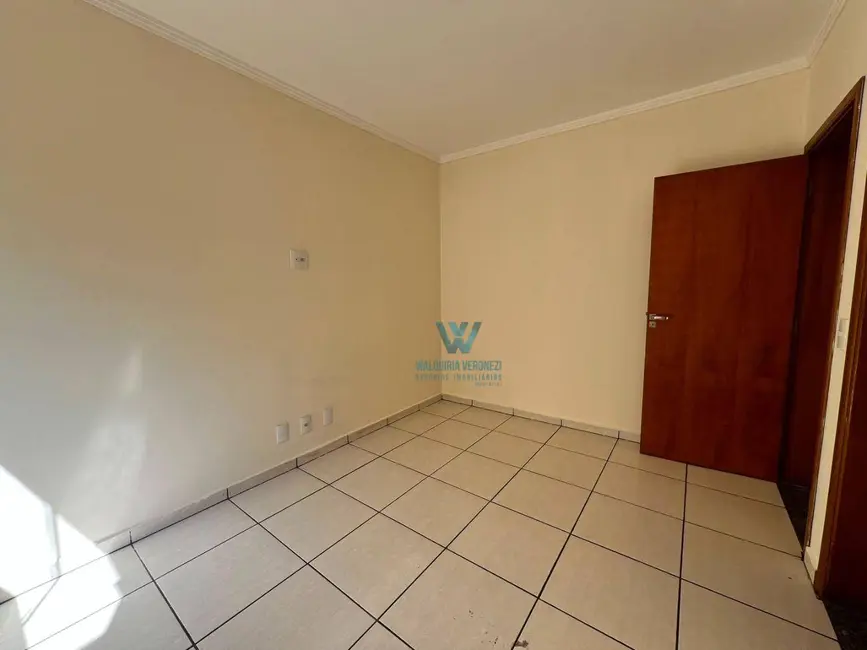 Foto 9 de Apartamento com 3 quartos para alugar, 65m2 em Jardim Amaryllis, Pocos De Caldas - MG