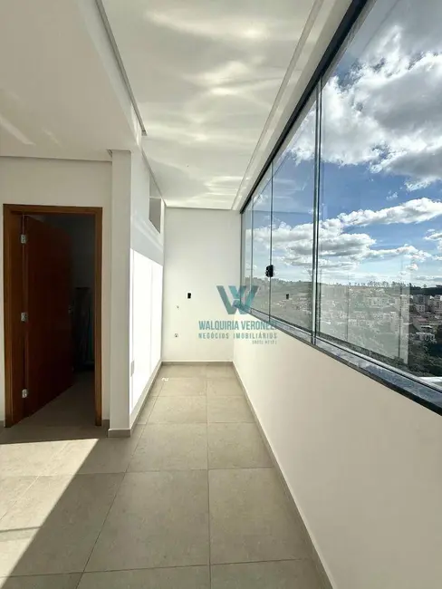 Casa com 2 quartos à venda, 106m2 em Pocos De Caldas - MG - imagem 6 Foto 6 de Casa com 2 quartos à venda, 106m2 em Pocos De Caldas - MG