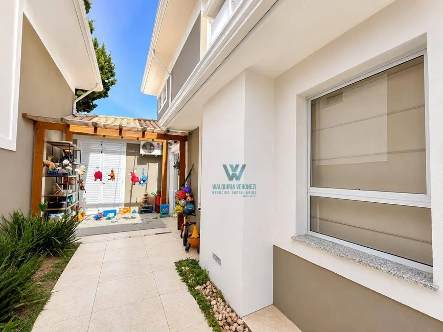 Casa com 3 quartos à venda, 187m2 em Village São Luiz, Pocos De Caldas - MG - imagem 3 Foto 3 de Casa com 3 quartos à venda, 187m2 em Village São Luiz, Pocos De Caldas - MG
