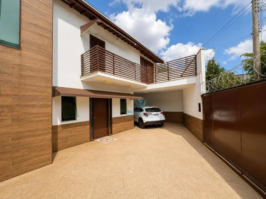 Casa de Condomínio com 3 quartos à venda, 383m2 em Pocos De Caldas - MG - imagem 1 Foto 1 de Casa de Condomínio com 3 quartos à venda, 383m2 em Pocos De Caldas - MG