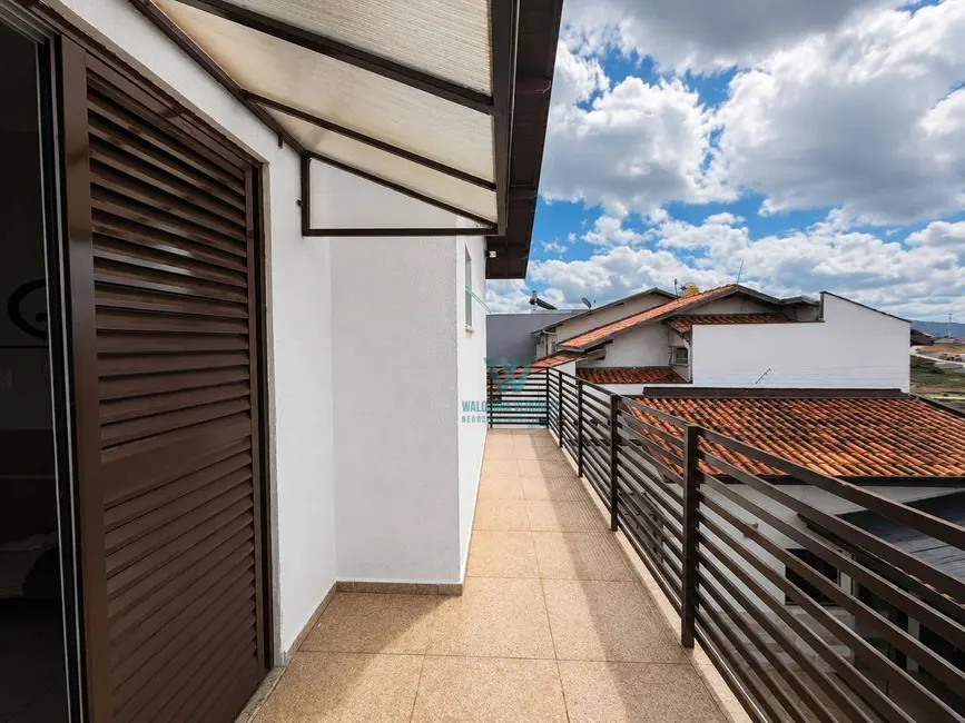 Casa de Condomínio com 3 quartos à venda, 383m2 em Pocos De Caldas - MG - imagem 4 Foto 4 de Casa de Condomínio com 3 quartos à venda, 383m2 em Pocos De Caldas - MG