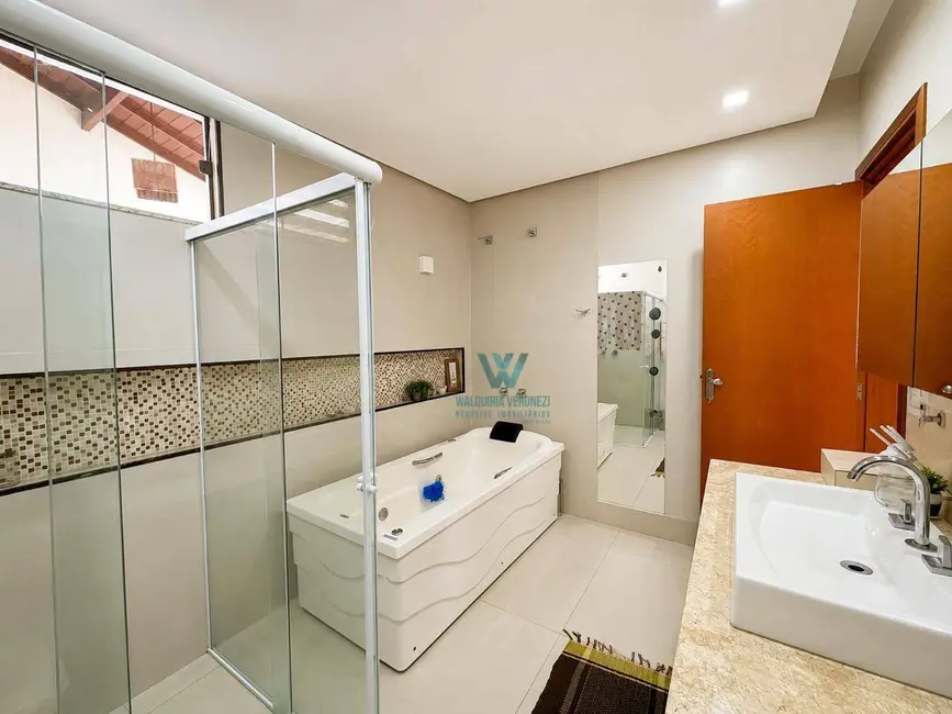 Casa de Condomínio com 3 quartos à venda, 383m2 em Pocos De Caldas - MG - imagem 8 Foto 8 de Casa de Condomínio com 3 quartos à venda, 383m2 em Pocos De Caldas - MG