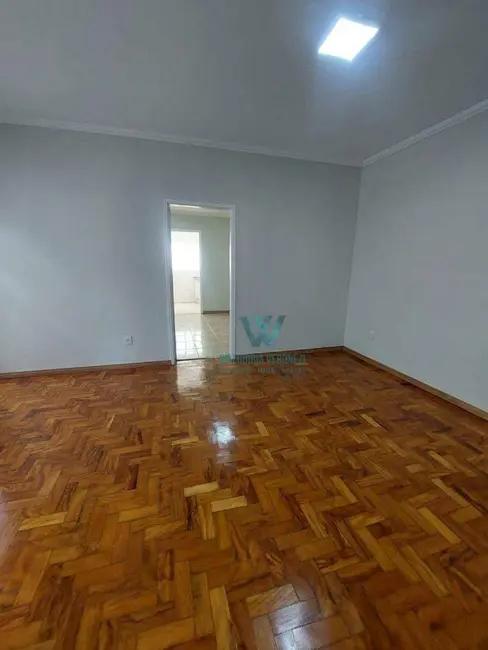 Foto 2 de Casa com 3 quartos à venda, 150m2 em Vila Líder, Pocos De Caldas - MG