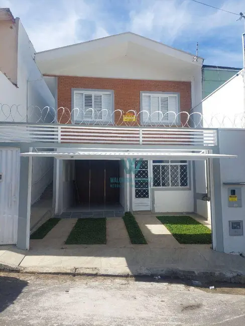 Foto 1 de Casa com 3 quartos à venda, 150m2 em Vila Líder, Pocos De Caldas - MG