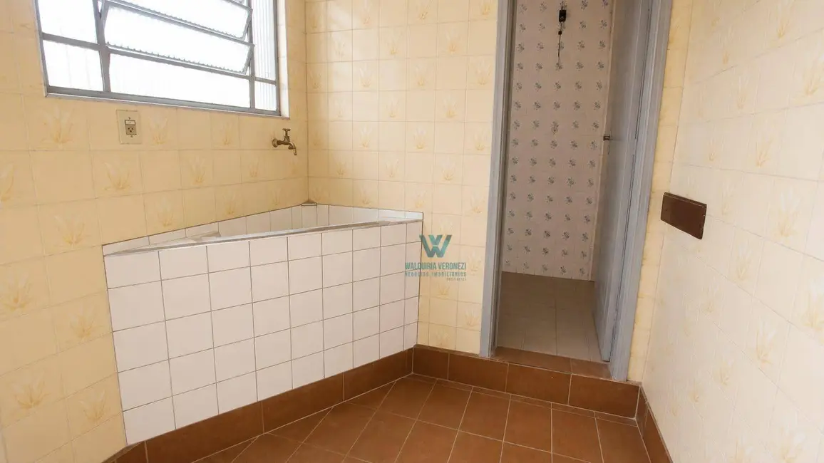 Loja para alugar, 51m2 em Centro, Pocos De Caldas - MG - imagem 6 Foto 6 de Loja para alugar, 51m2 em Centro, Pocos De Caldas - MG