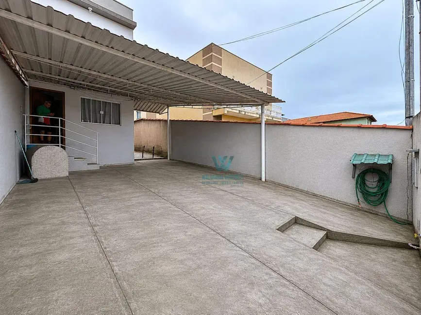 Casa de Condomínio com 2 quartos à venda, 270m2 em Santa Teresa, Pocos De Caldas - MG - imagem 2 Foto 2 de Casa de Condomínio com 2 quartos à venda, 270m2 em Santa Teresa, Pocos De Caldas - MG
