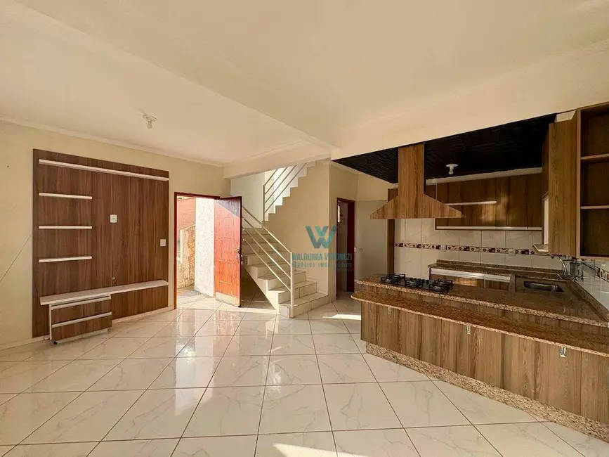 Foto 6 de Casa de Condomínio com 2 quartos para alugar, 73m2 em Estância São José, Pocos De Caldas - MG