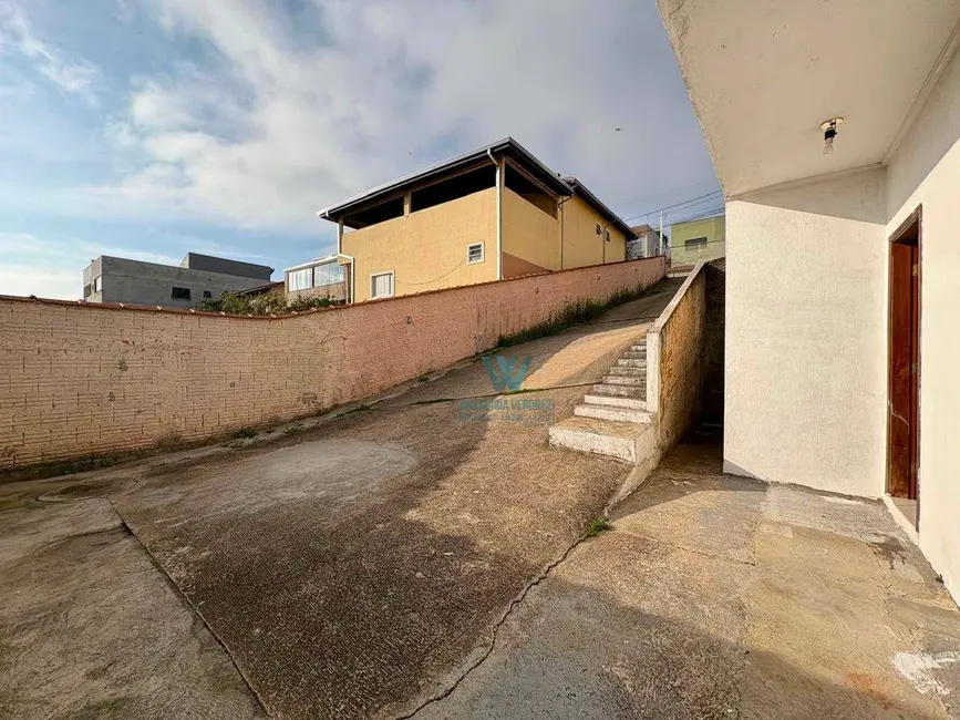 Foto 4 de Casa de Condomínio com 2 quartos para alugar, 73m2 em Estância São José, Pocos De Caldas - MG