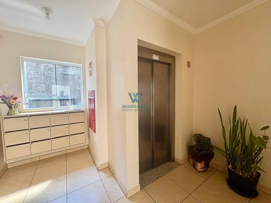 Foto 2 de Apartamento com 3 quartos à venda, 88m2 em Jardim Quisisana, Pocos De Caldas - MG