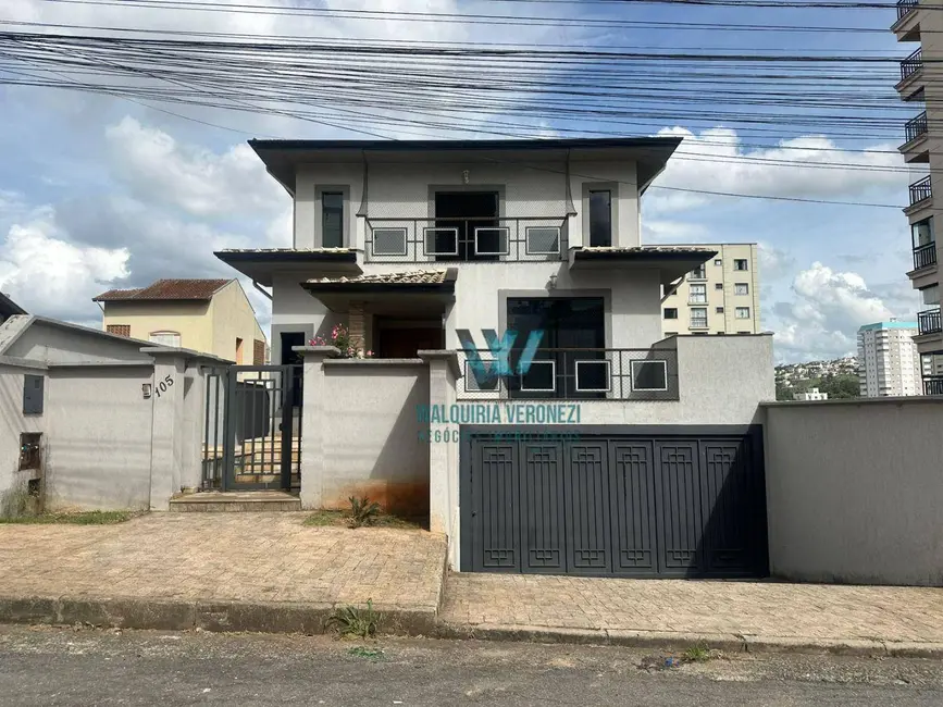 Foto 2 de Casa de Condomínio com 3 quartos à venda, 275m2 em Jardim Elvira Dias, Pocos De Caldas - MG