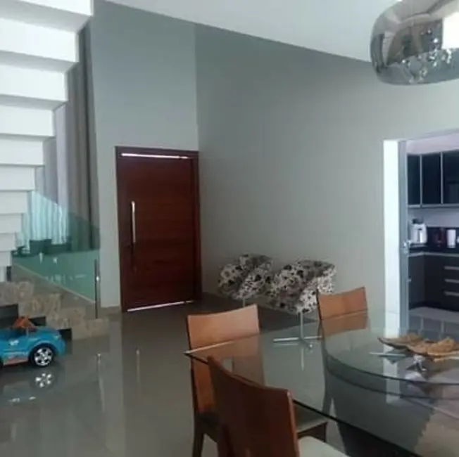 Foto 5 de Casa de Condomínio com 4 quartos à venda, 280m2 em Ibituruna, Montes Claros - MG