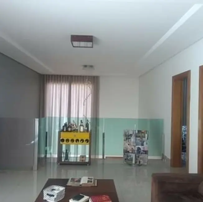 Foto 3 de Casa de Condomínio com 4 quartos à venda, 280m2 em Ibituruna, Montes Claros - MG