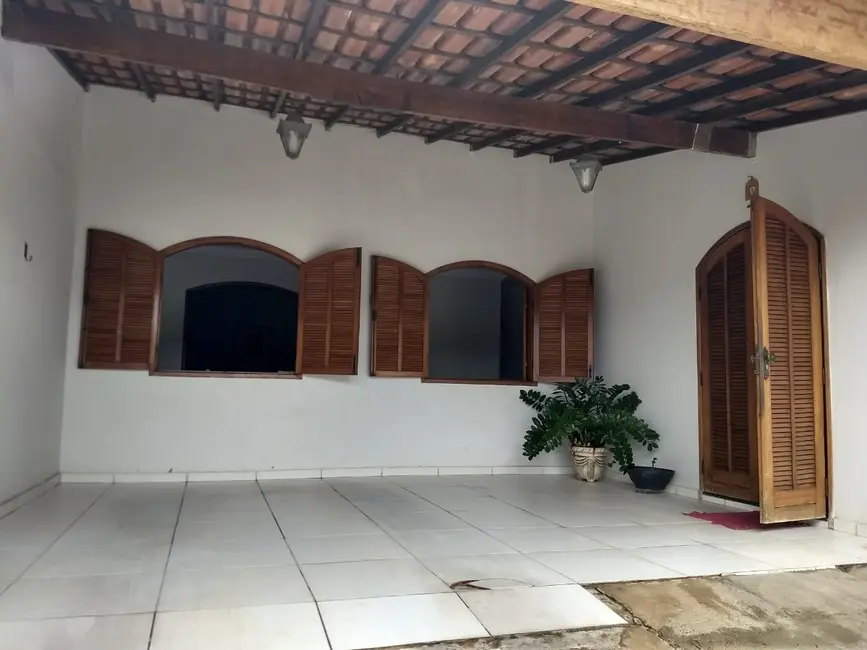 Foto 3 de Casa com 4 quartos à venda, 280m2 em Morada do Parque, Montes Claros - MG