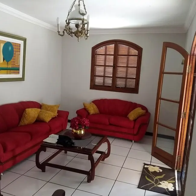 Foto 4 de Casa com 4 quartos à venda, 280m2 em Morada do Parque, Montes Claros - MG