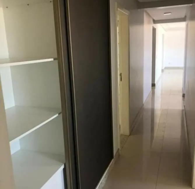 Apartamento com 4 quartos à venda, 168m2 em Cândida Câmara, Montes Claros - MG - imagem 7 Foto 7 de Apartamento com 4 quartos à venda, 168m2 em Cândida Câmara, Montes Claros - MG