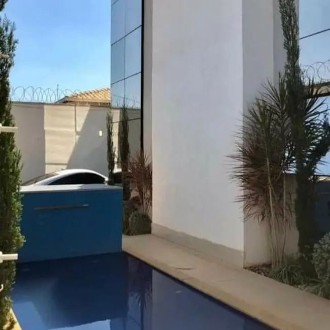 Foto 6 de Casa com 3 quartos à venda, 380m2 em Jaraguá, Montes Claros - MG