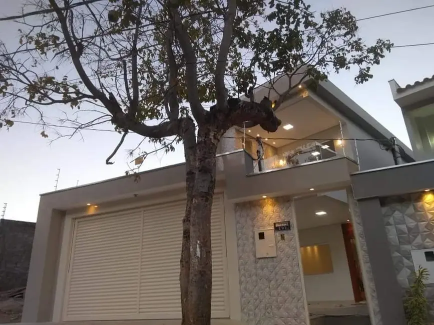 Foto 5 de Casa com 3 quartos à venda, 140m2 em Sapucaia, Montes Claros - MG