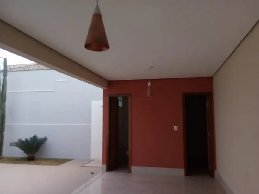 Foto 6 de Casa com 3 quartos à venda, 210m2 em Ibituruna, Montes Claros - MG