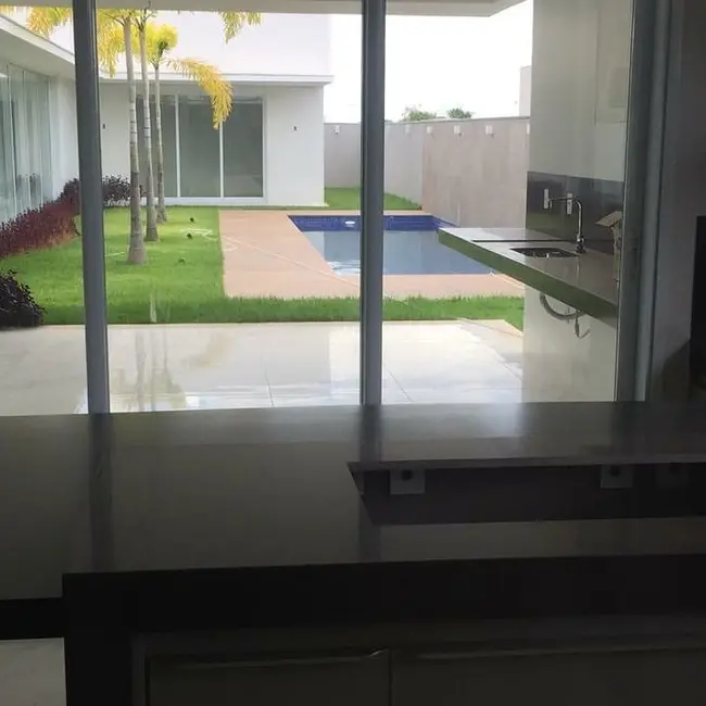 Casa de Condomínio com 3 quartos à venda, 330m2 em Montes Claros - MG - imagem 6 Foto 6 de Casa de Condomínio com 3 quartos à venda, 330m2 em Montes Claros - MG