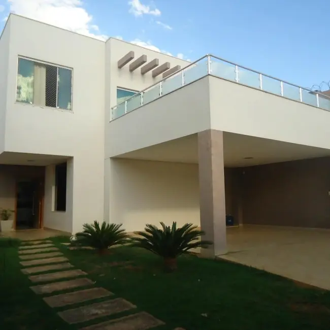 Foto 5 de Casa com 3 quartos à venda, 260m2 em Ibituruna, Montes Claros - MG