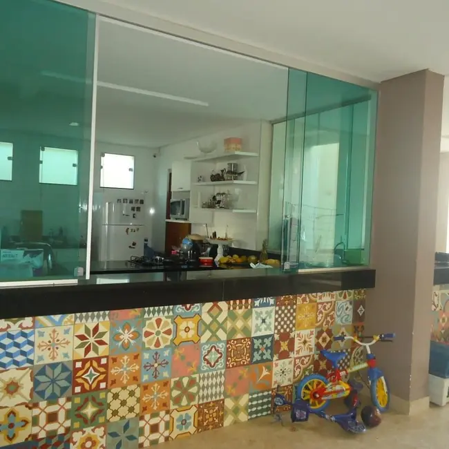 Foto 6 de Casa com 3 quartos à venda, 260m2 em Ibituruna, Montes Claros - MG