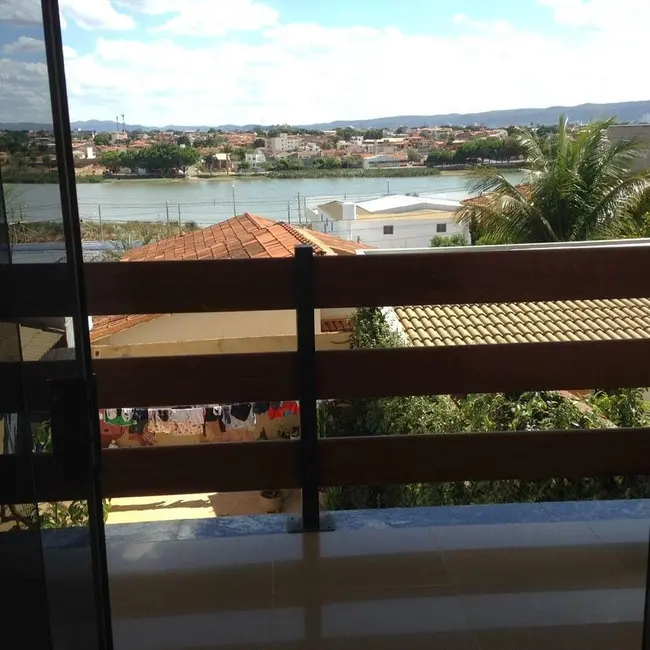 Foto 3 de Casa com 3 quartos à venda, 185m2 em Interlagos, Montes Claros - MG