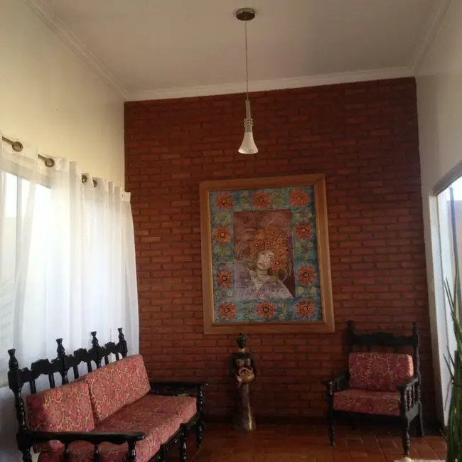 Foto 7 de Casa com 3 quartos à venda, 185m2 em Interlagos, Montes Claros - MG