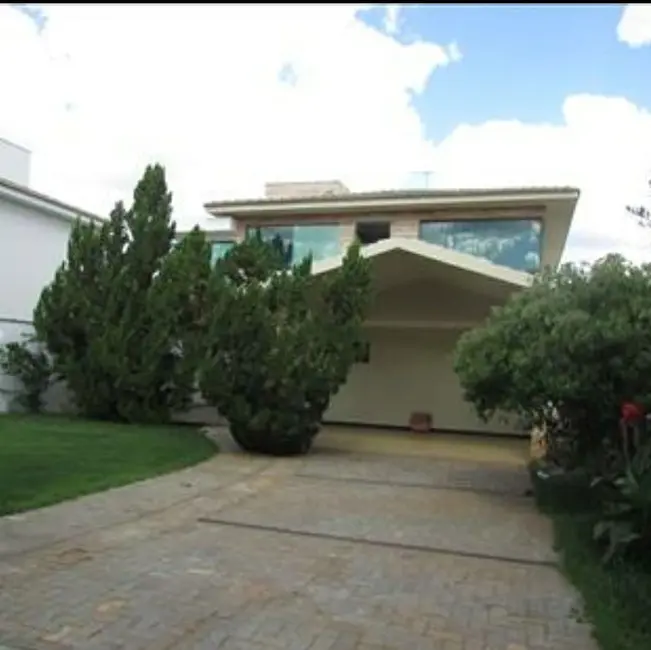 Foto 4 de Casa com 3 quartos à venda, 265m2 em Ibituruna, Montes Claros - MG