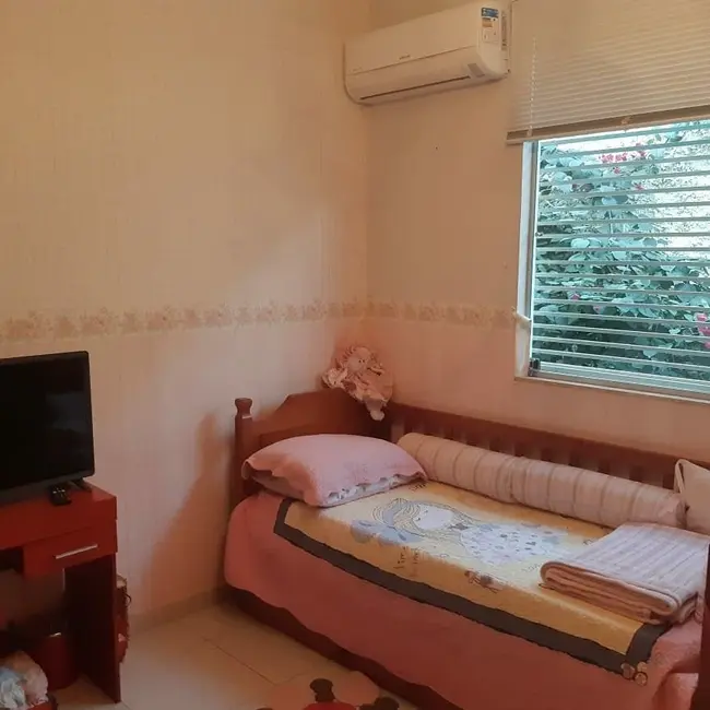 Foto 4 de Casa com 3 quartos à venda, 200m2 em Ibituruna, Montes Claros - MG