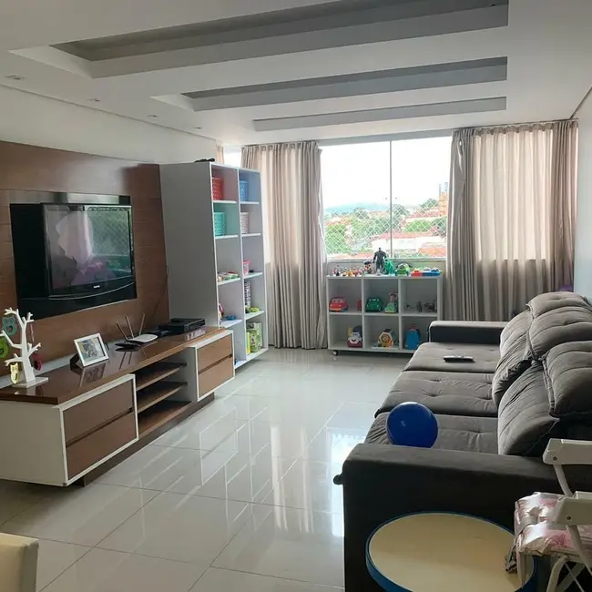 Foto 1 de Apartamento com 4 quartos à venda, 220m2 em Montes Claros - MG