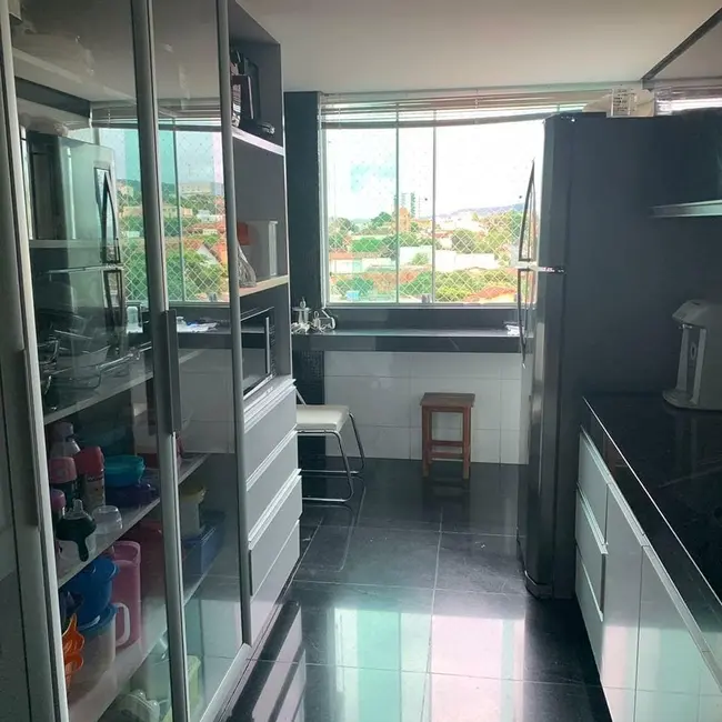 Apartamento com 4 quartos à venda, 220m2 em Montes Claros - MG - imagem 4 Foto 4 de Apartamento com 4 quartos à venda, 220m2 em Montes Claros - MG