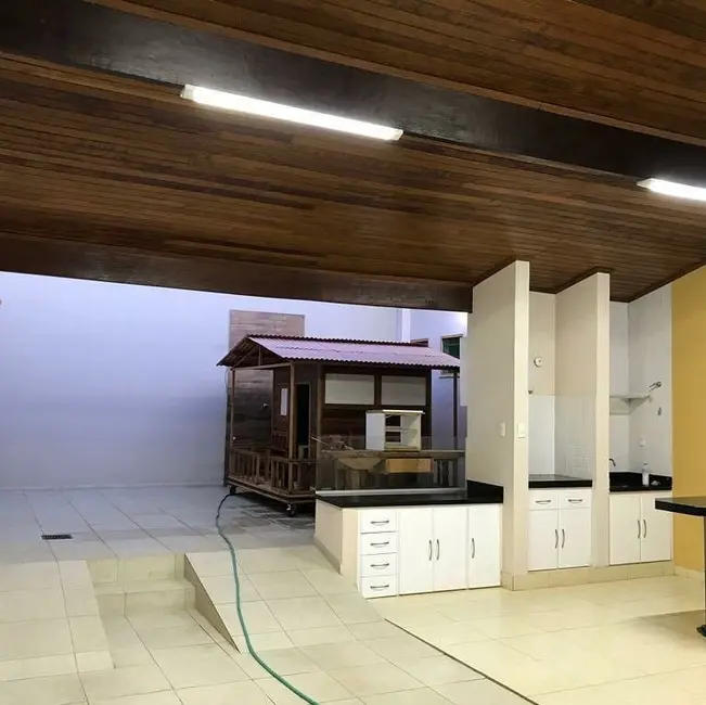 Foto 6 de Casa com 3 quartos à venda, 150m2 em Ibituruna, Montes Claros - MG