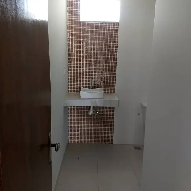 Foto 3 de Casa com 3 quartos à venda, 180m2 em Ibituruna, Montes Claros - MG