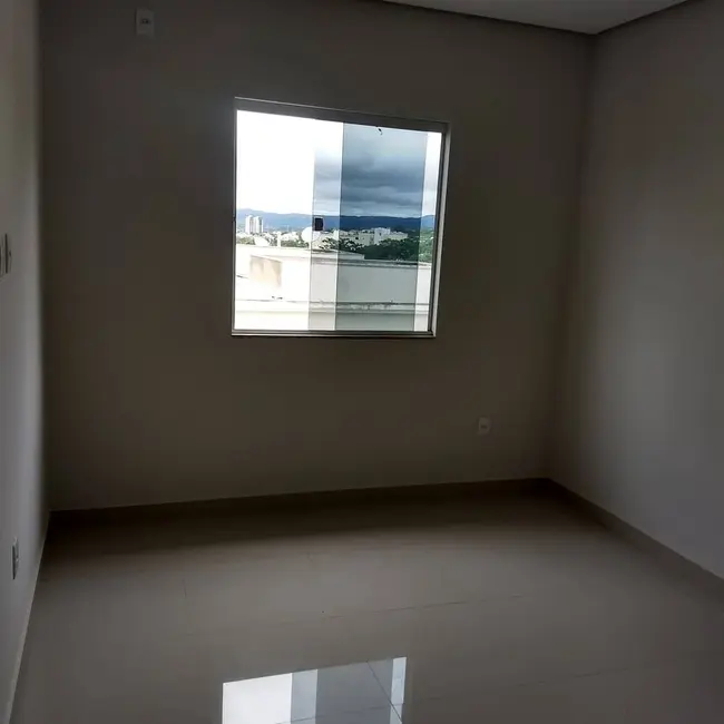 Foto 8 de Casa com 3 quartos à venda, 180m2 em Ibituruna, Montes Claros - MG