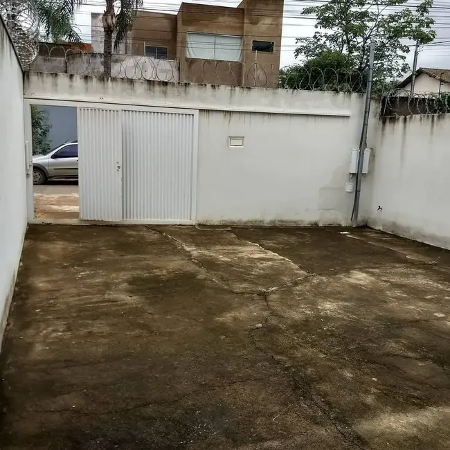 Foto 5 de Casa com 3 quartos à venda, 180m2 em Ibituruna, Montes Claros - MG