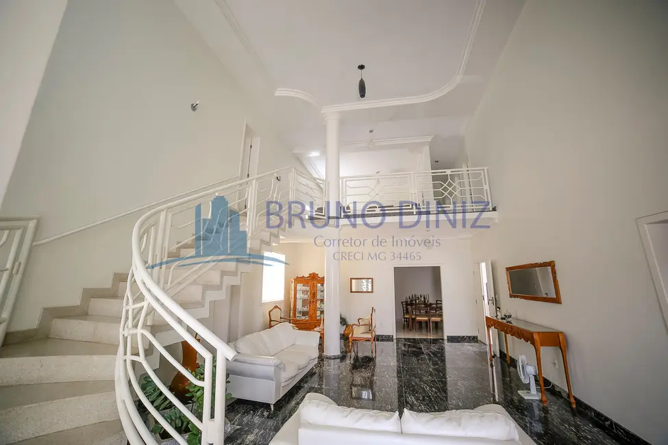 Foto 5 de Casa com 3 quartos à venda, 300m2 em Ibituruna, Montes Claros - MG