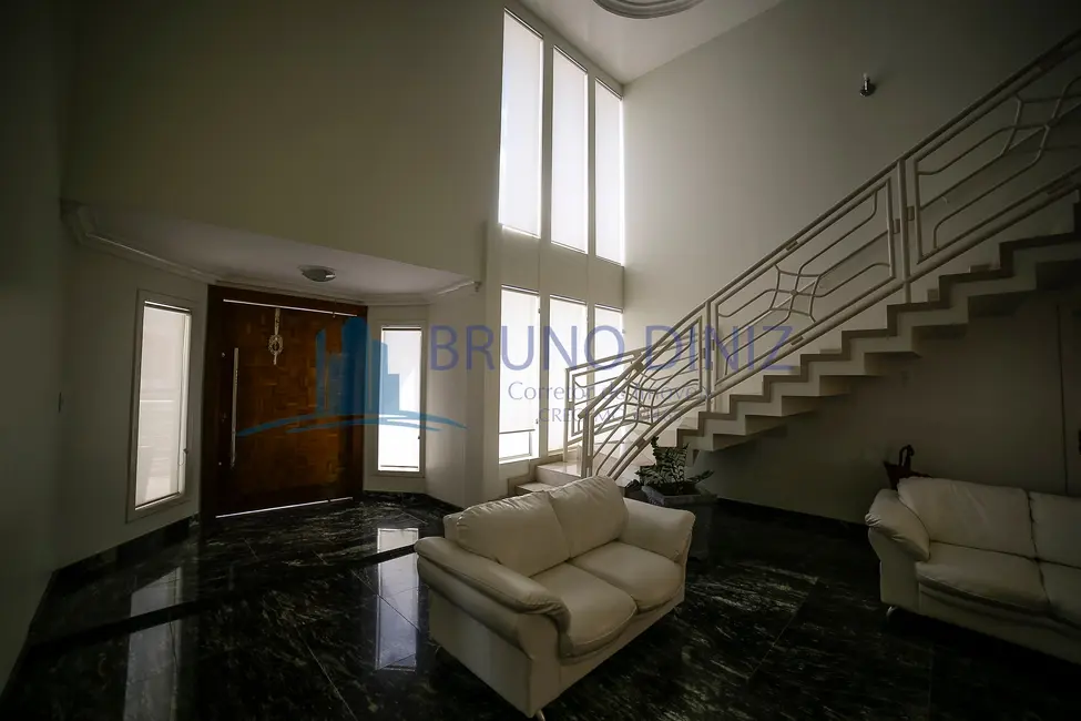 Foto 6 de Casa com 3 quartos à venda, 300m2 em Ibituruna, Montes Claros - MG