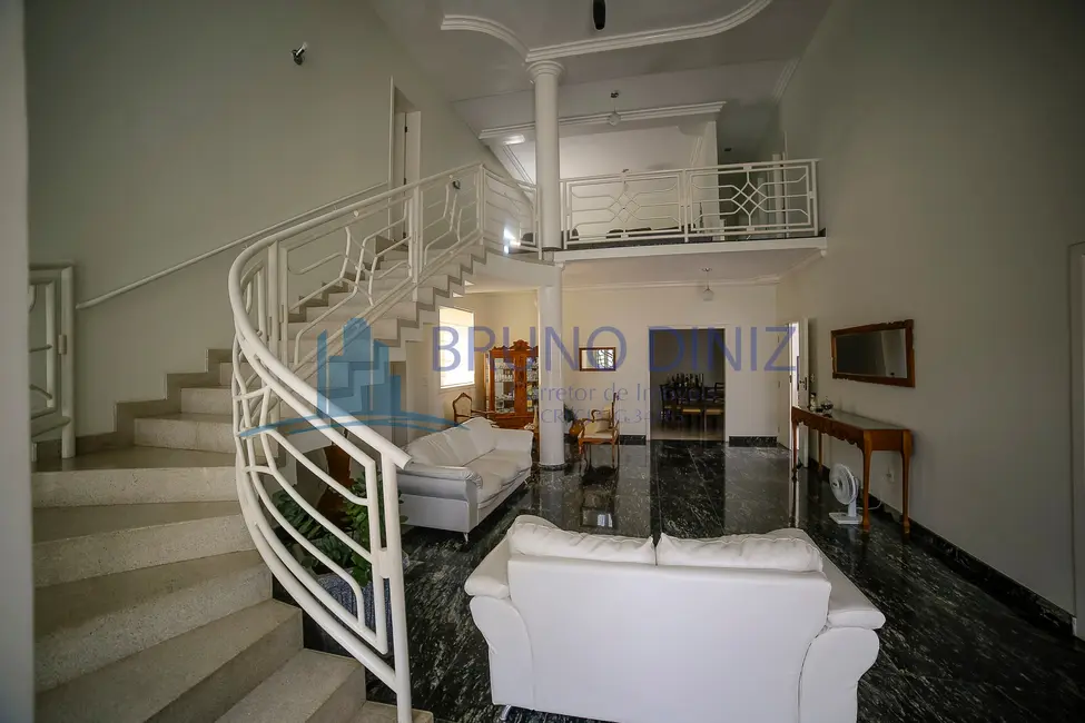 Foto 4 de Casa com 3 quartos à venda, 300m2 em Ibituruna, Montes Claros - MG