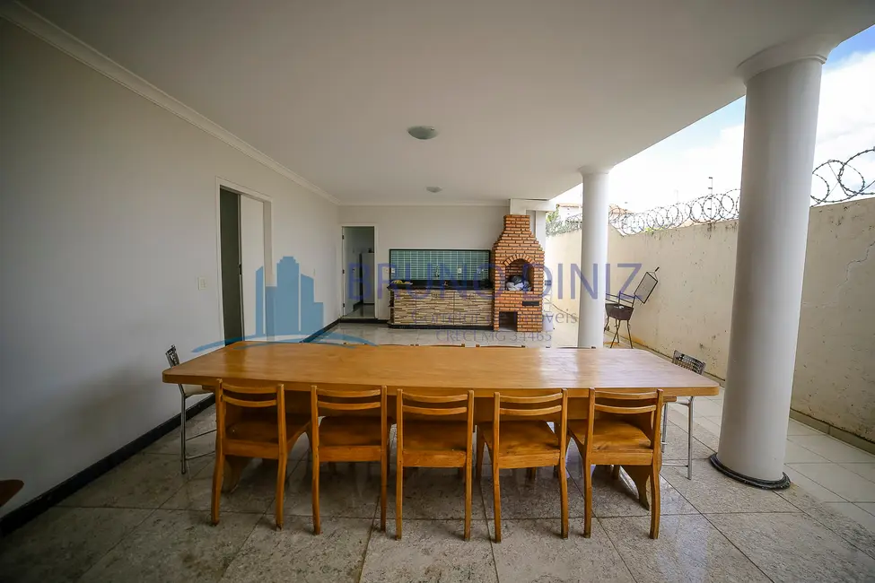 Foto 8 de Casa com 3 quartos à venda, 300m2 em Ibituruna, Montes Claros - MG