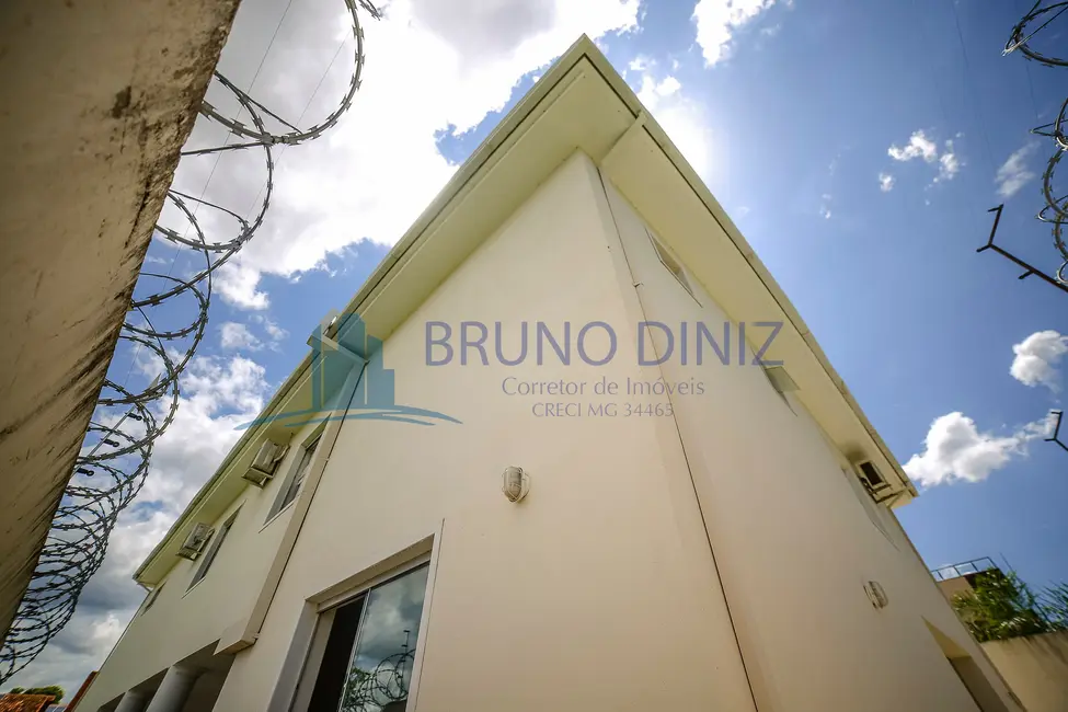 Foto 9 de Casa com 3 quartos à venda, 300m2 em Ibituruna, Montes Claros - MG