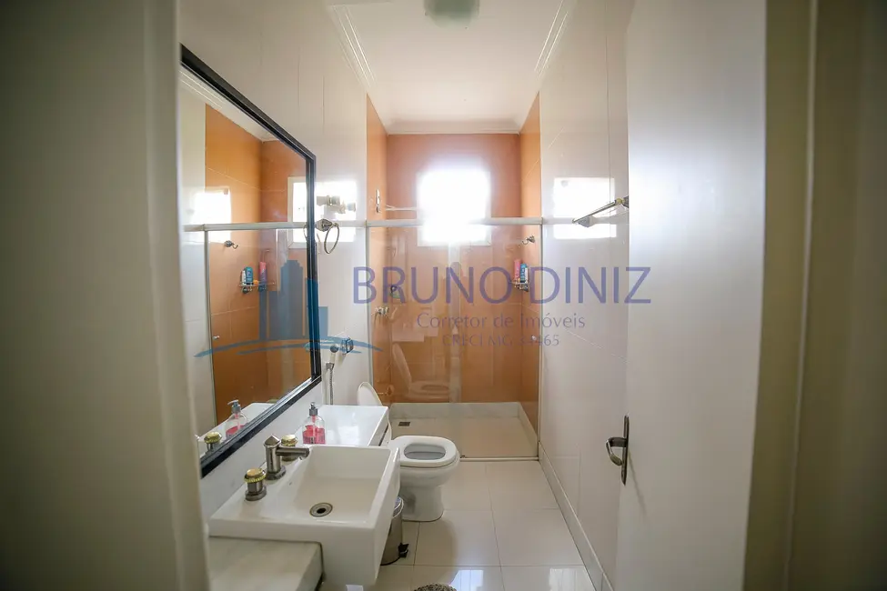 Foto 2 de Casa com 3 quartos à venda, 300m2 em Ibituruna, Montes Claros - MG