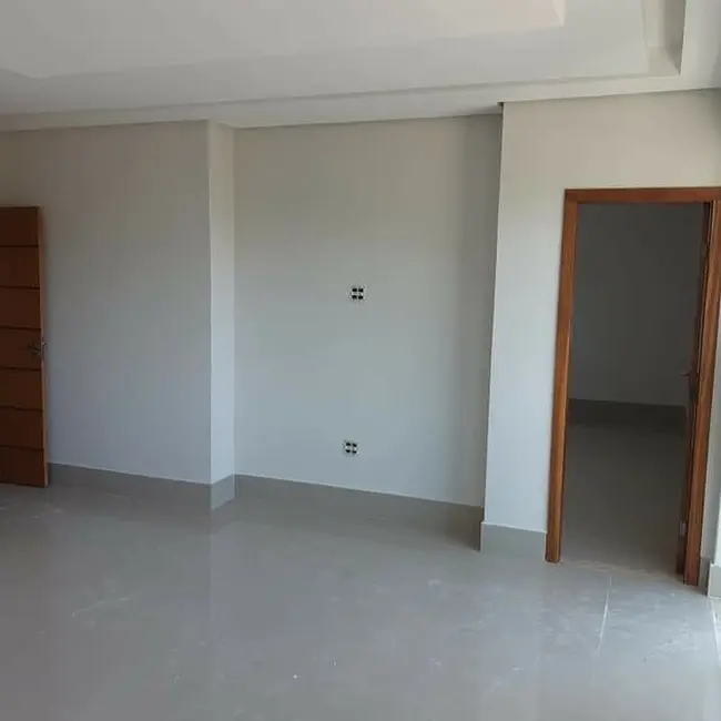 Foto 8 de Casa com 3 quartos à venda, 310m2 em Ibituruna, Montes Claros - MG