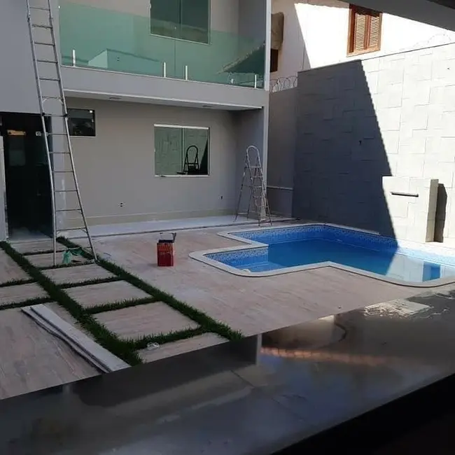 Foto 9 de Casa com 3 quartos à venda, 310m2 em Ibituruna, Montes Claros - MG