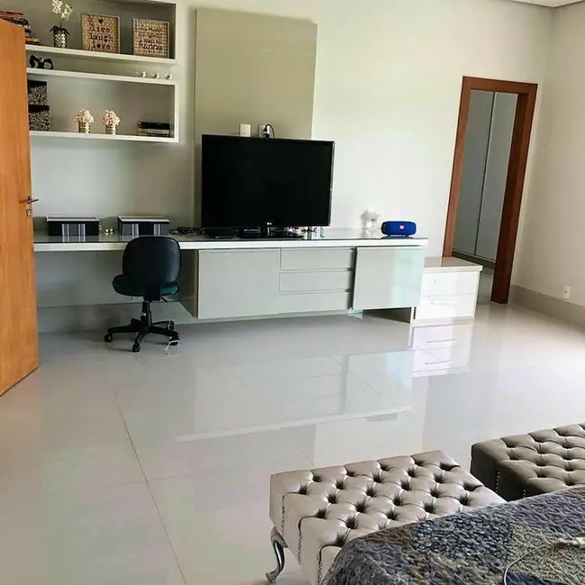 Foto 4 de Casa de Condomínio com 4 quartos à venda, 350m2 em Ibituruna, Montes Claros - MG