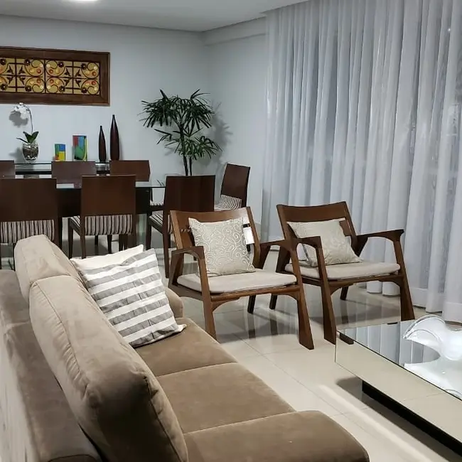 Foto 1 de Apartamento com 3 quartos à venda, 300m2 em Cândida Câmara, Montes Claros - MG