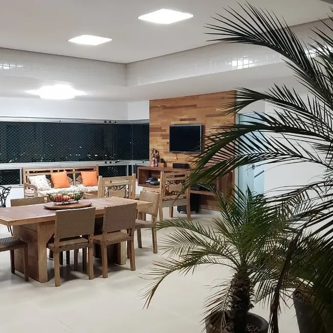 Apartamento com 3 quartos à venda, 300m2 em Cândida Câmara, Montes Claros - MG - imagem 4 Foto 4 de Apartamento com 3 quartos à venda, 300m2 em Cândida Câmara, Montes Claros - MG